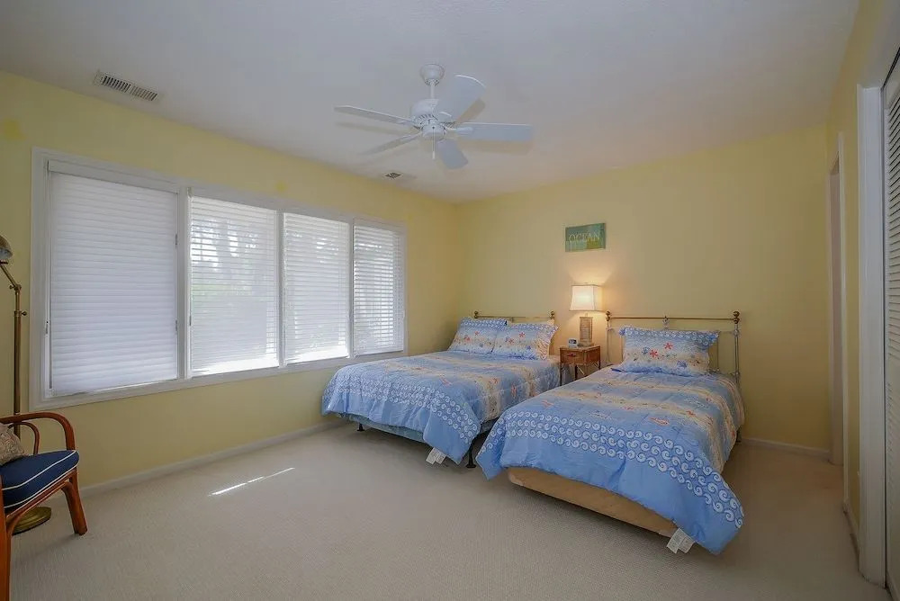 12 Fern Court