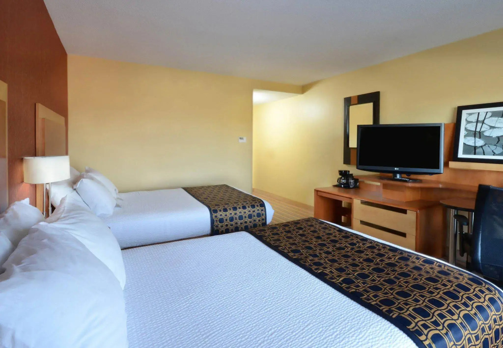 Fairfield by Marriott Inn & Suites Charlottesville North