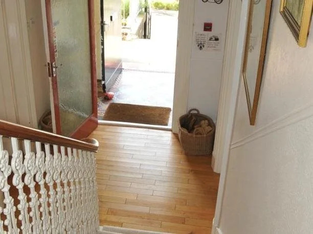 Invercloy Guest House