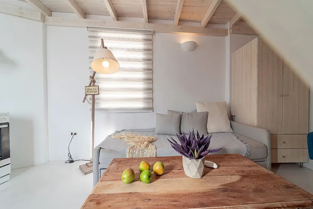 Akrotiri Cycladic Suites