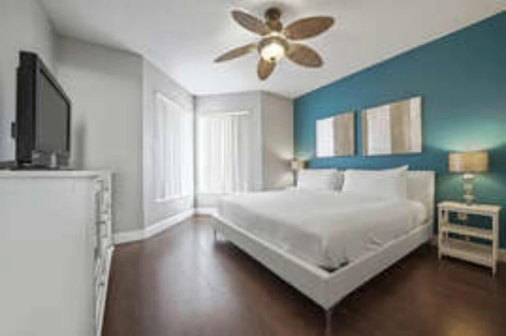Jade East Towers 910 by Five Star Properties