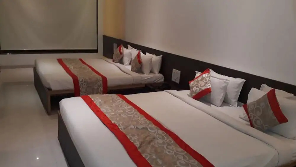 HOTEL SAI NISARG