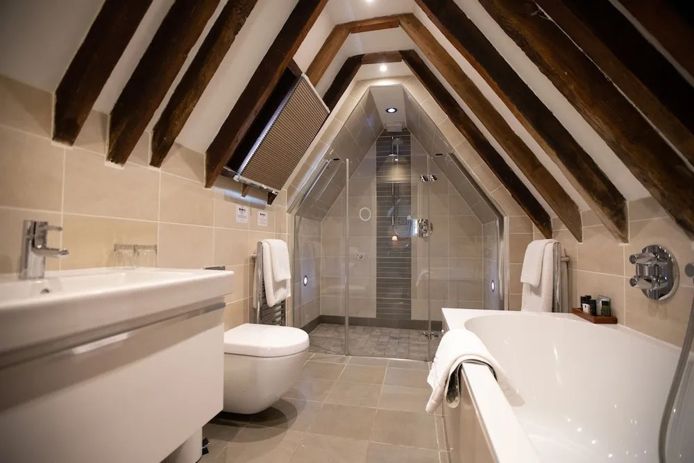 Tewin Bury Farm Hotel