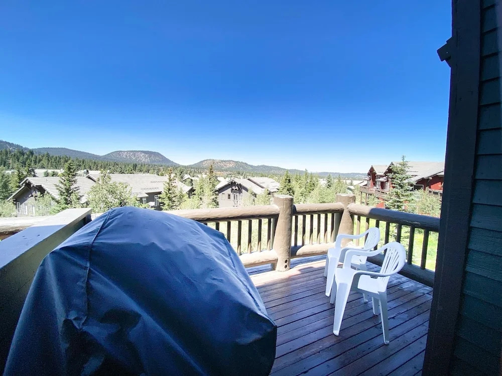 Snowcreek #991 3 Bedroom Condo