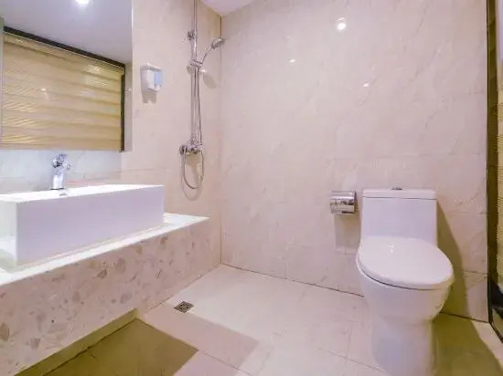 Liangjiang Yuepin Hotel (Chongqing Longhu Yuanzhu Branch)