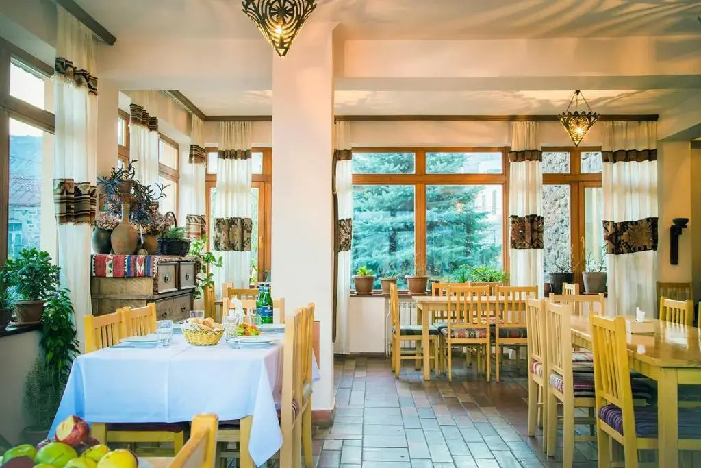 Hotel Mirhav