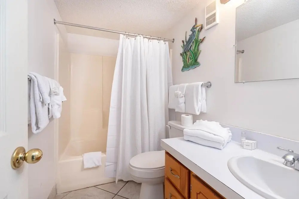 Island Winds East 101 3 Bedroom Condo