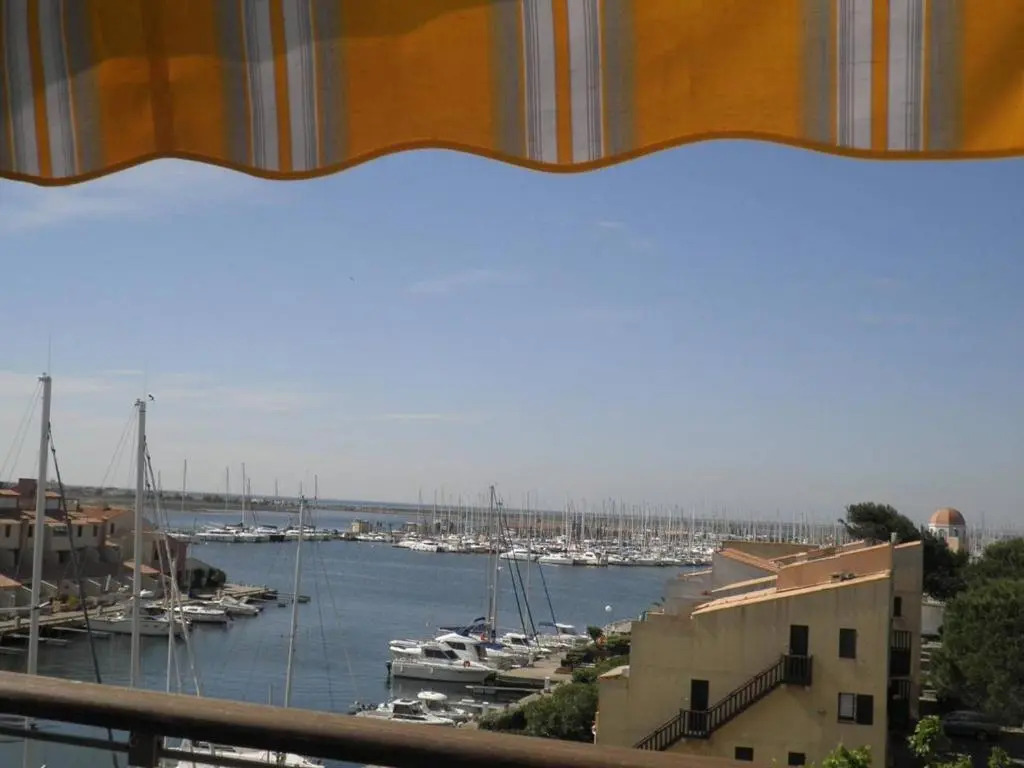 Appartement Gruissan, 3 pièces, 6 personnes - FR-1-229-103