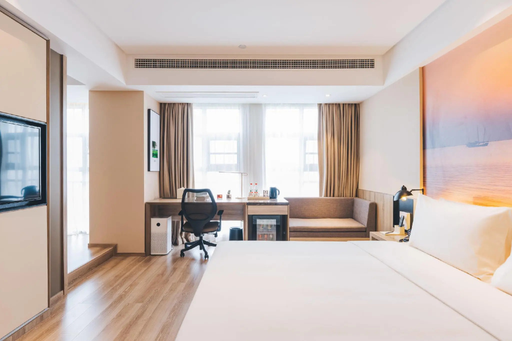 Atour Hotel