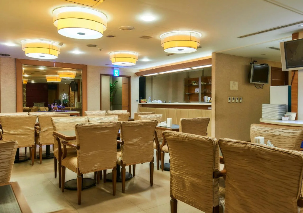 Rich Garden Hotel