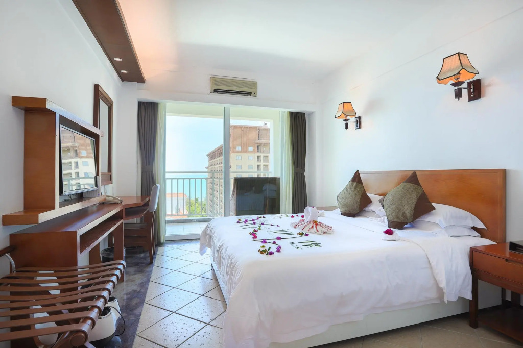 Sanya HaiYueBay holiday hotel
