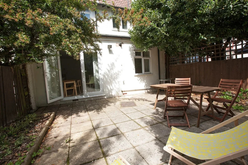 Tooting Rooms & Studio by PrimeCityHosts