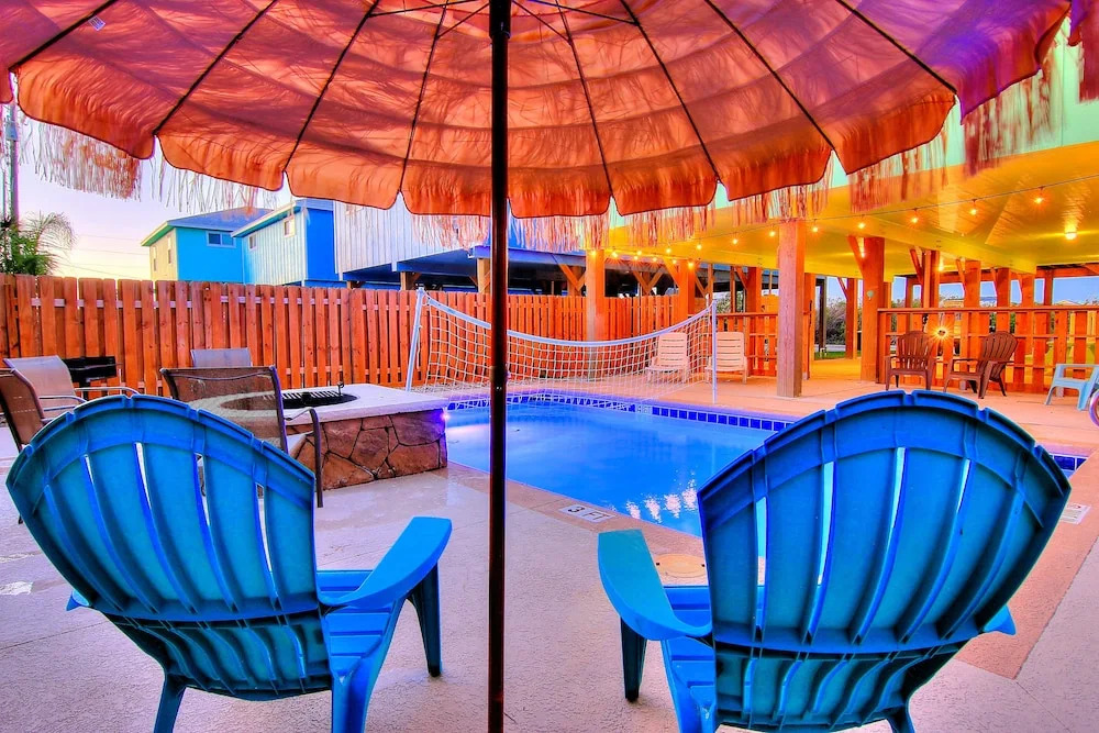 The Coast is Clear 3Br Home