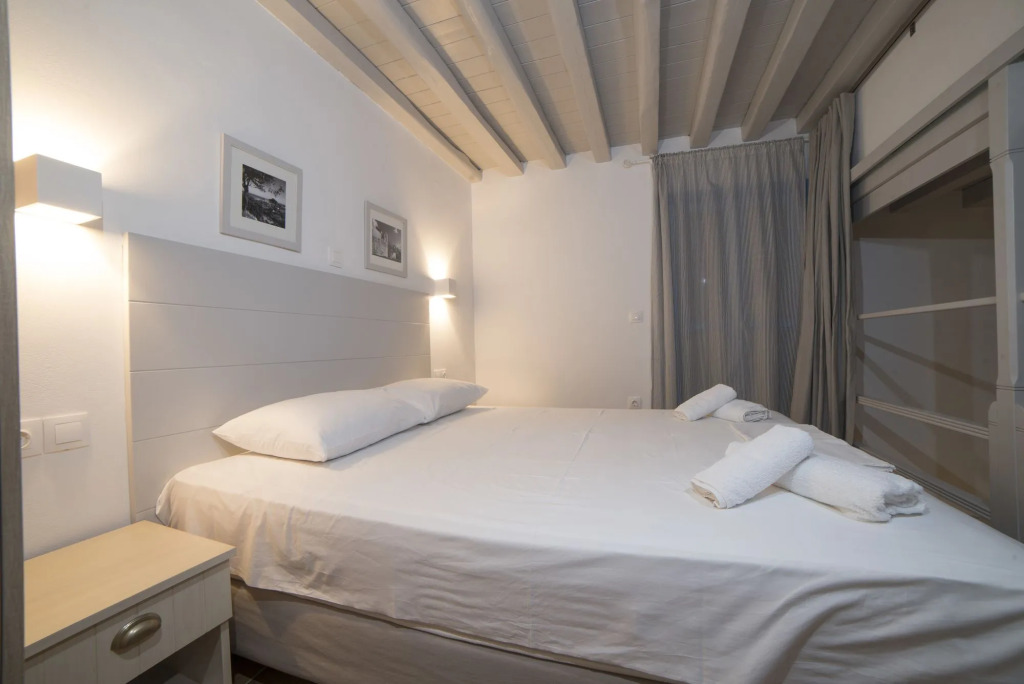Almyra Guesthouse