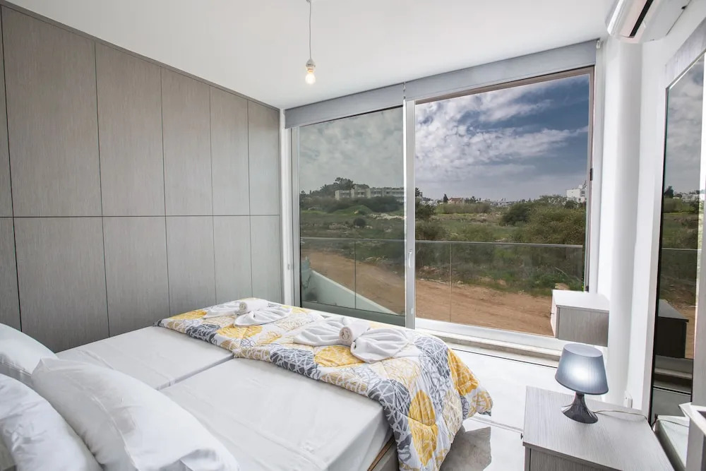Villa Prol23, New and Modern 2bdr Protaras Villa With Pool, Close to the Beach