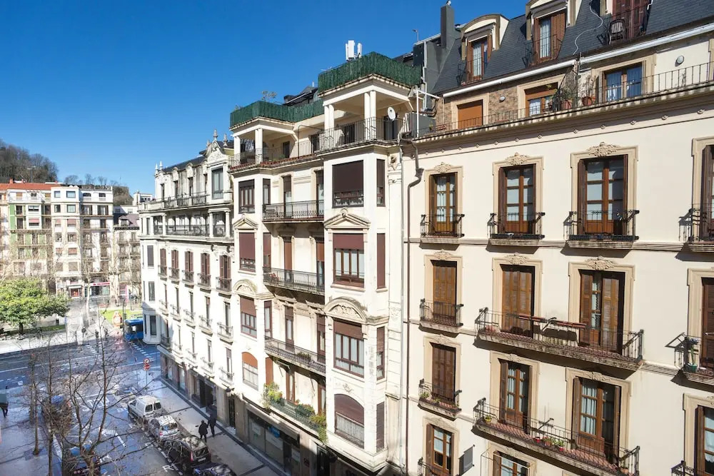 Garibay Boulevard - Iberorent Apartments