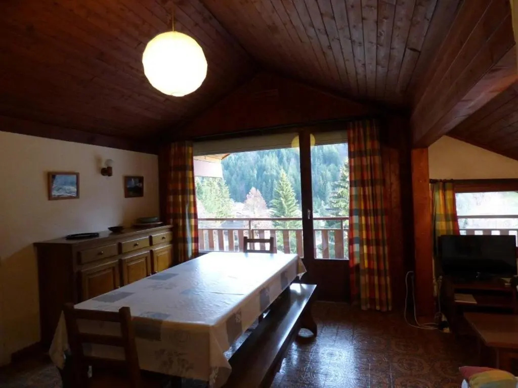 Duplex 3 pièces avec balcon, proche village et remontées - 6 pers - FR-1-458-165