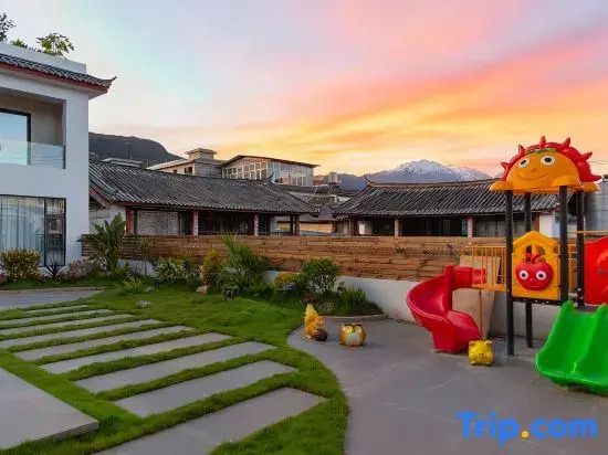 Yunxi Four Seasons | 360° Panoramic Sunlit Jinshan & Snow Mountain Window  · Smart Scenic Stay