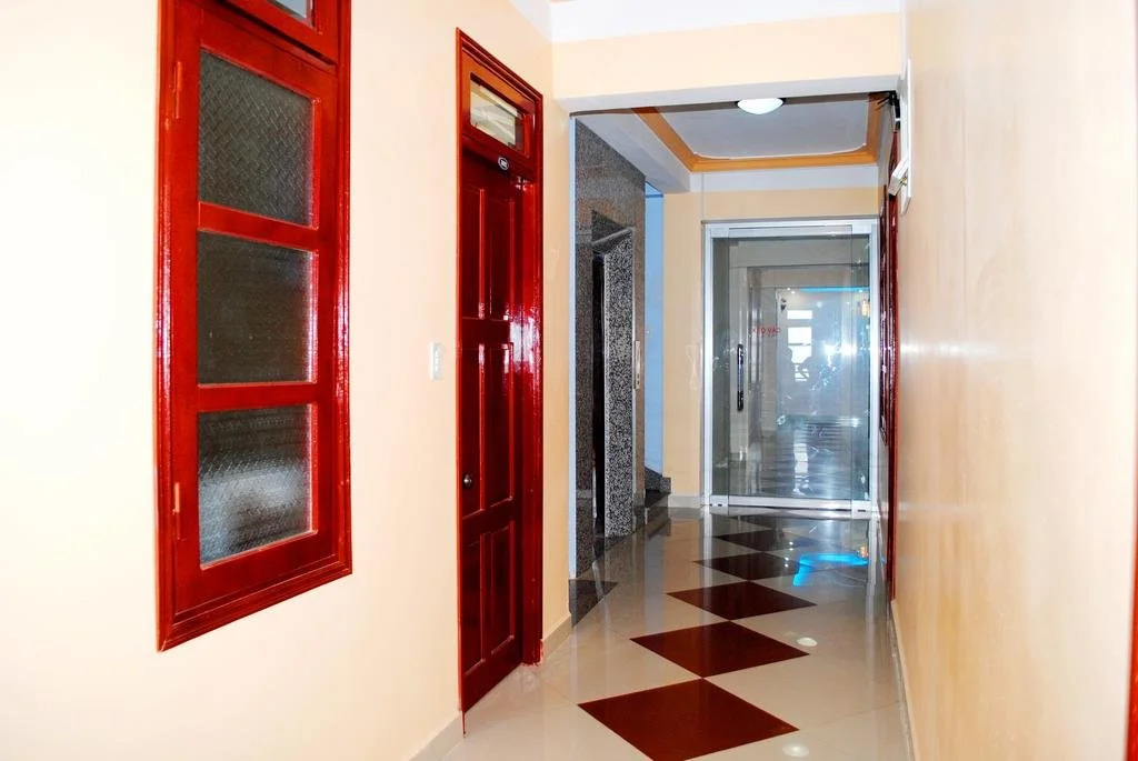 HT House