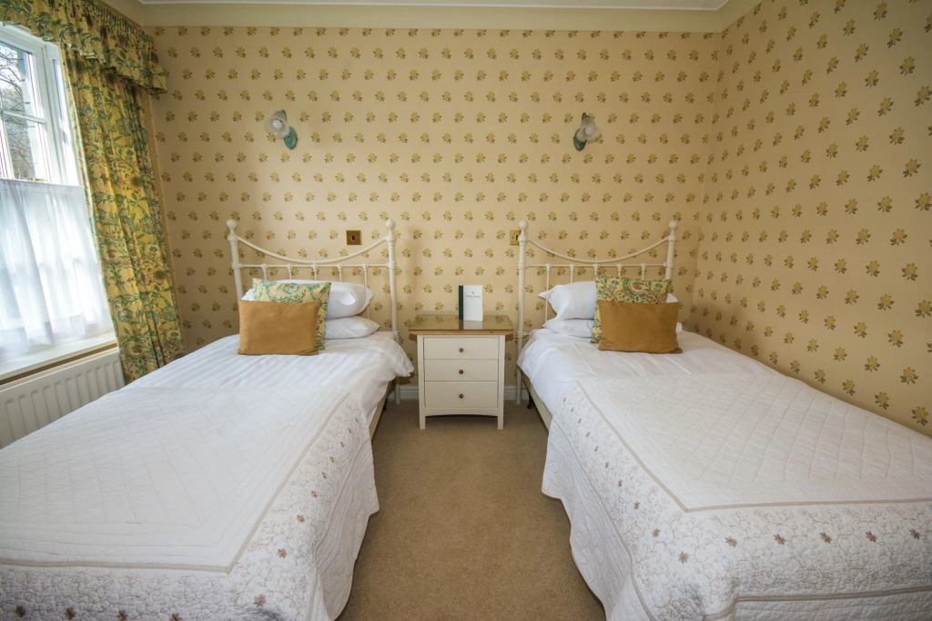 Three Shires Inn