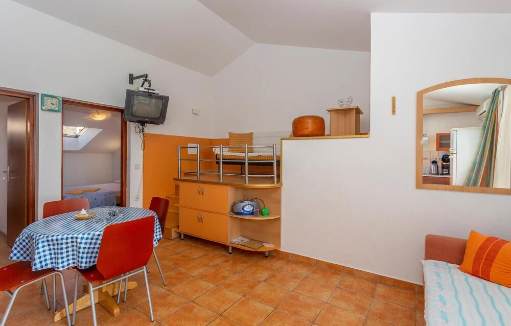 Nice Home in Punat With Wifi and 2 Bedrooms