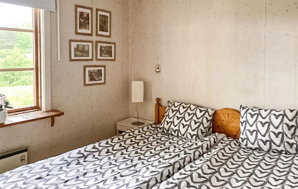 Beautiful Home in Färjestaden With 2 Bedrooms