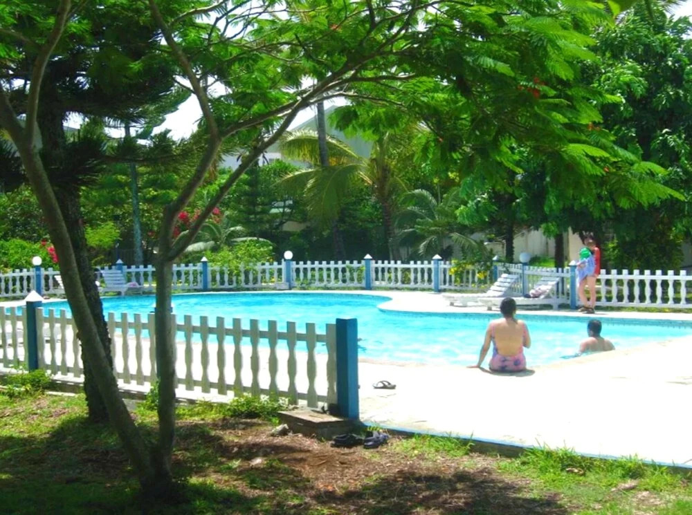 House With in Pereybere With Pool Access and Enclosed Gard