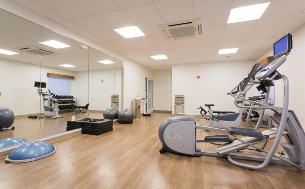 Holiday Inn Express Hotel & Suites Reading by IHG