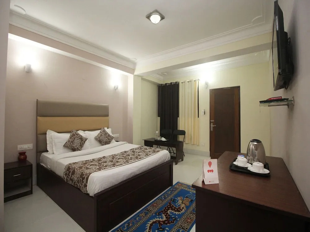 OYO 10003 Hotel The Orange Inn