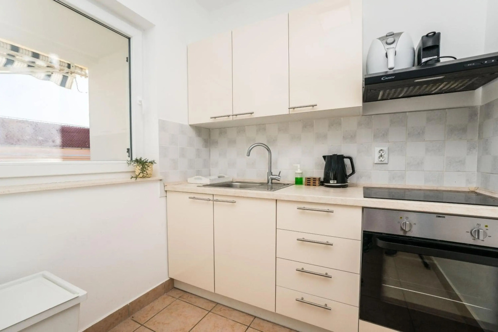 Mint, lovely apartment for 8
