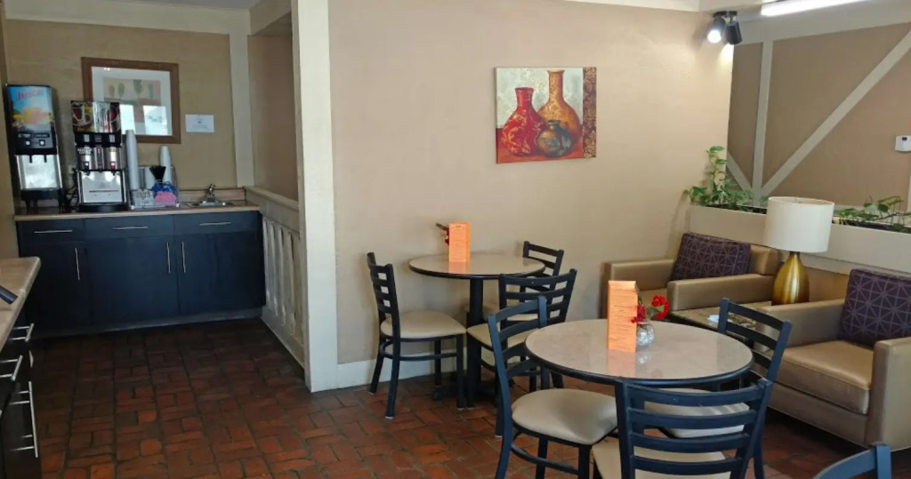 Americas Inn
