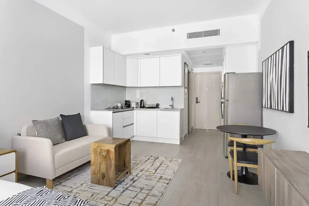 Silkhaus Cozy Studio in Luma21 Community Vibes