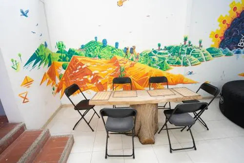 Backpackers And Travellers Hostel
