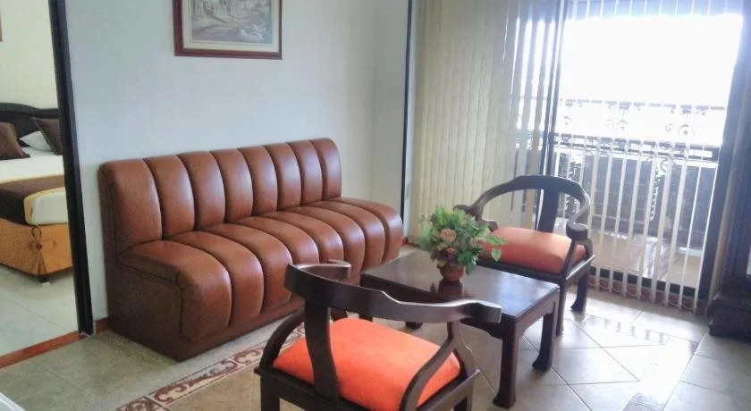 Hotel Ribera Del Rio Av 2N