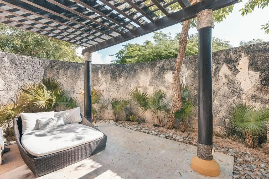 Fabulous villa with picuzzi at Green Village B843