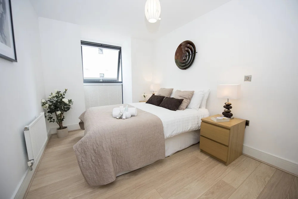 Charles Court Serviced Apartments