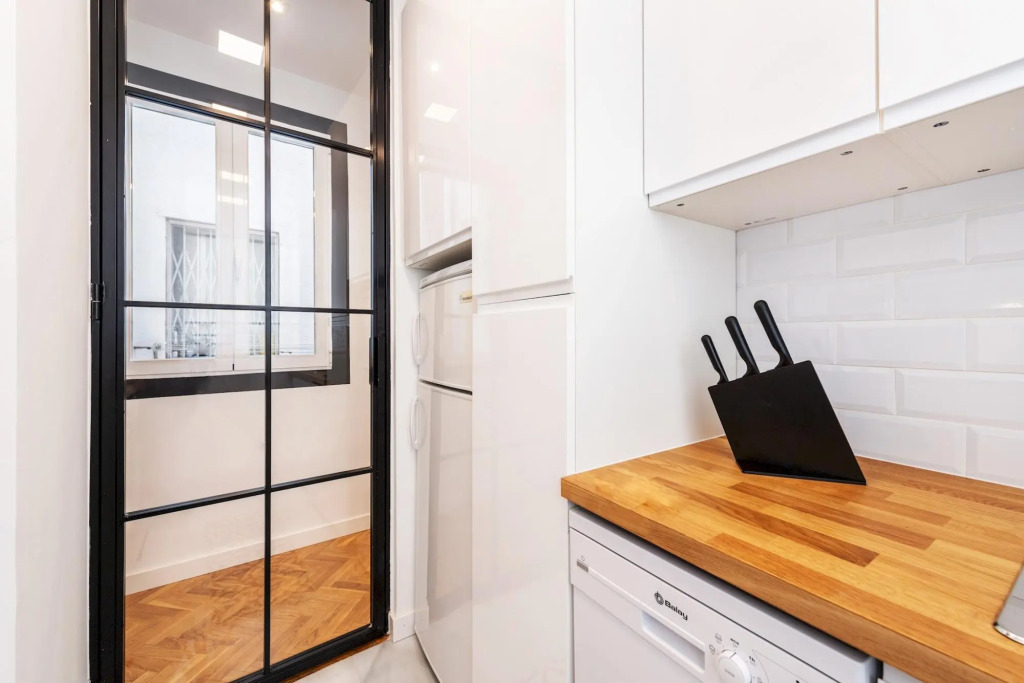 2 BD apartment next to Atocha train station. Atocha