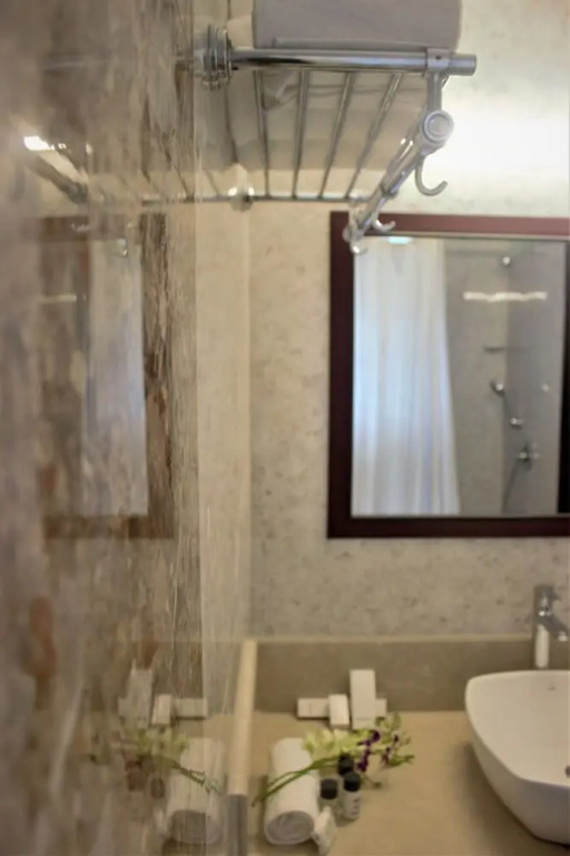Essentia Hotel Dona Paula Goa