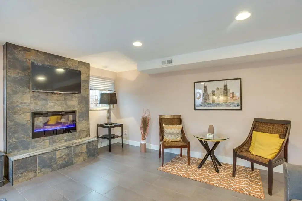 9 Mi to Dtwn: Quiet South Denver Apartment