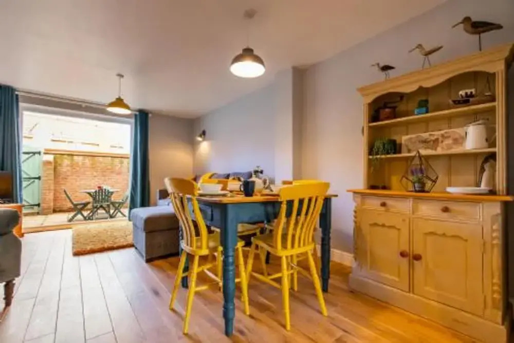 Host & Stay - The Courtyard