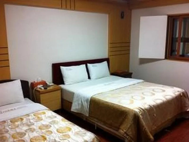Goodstay Cinema Hotel