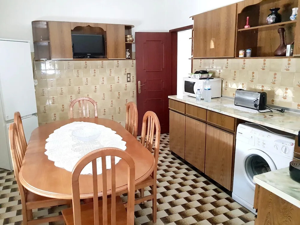 House With 7 Bedrooms in Lajeosa, With Wonderful Mountain View and Enc