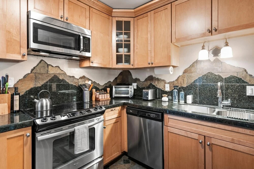 3 Bedroom House with Patio near Cap Hill