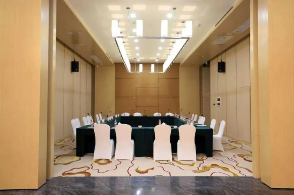 Hualiang Huatian Holiday Hotel