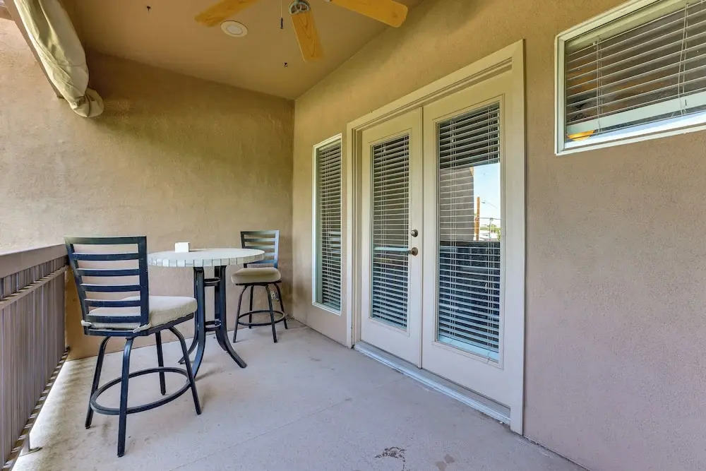 1 Mi to Old Town! Golf Getaway in Pueblo Verde