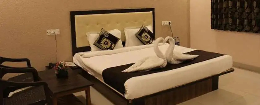 Fabhotel Prime The Kushal Bagh Palace