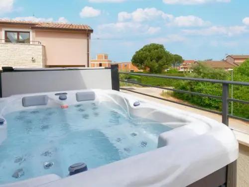 Apartment Enrico - Two Bedroom Apartment with Balcony