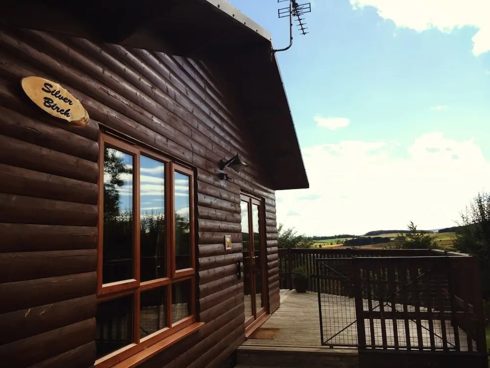 Silver Birch Lodge With Hot Tub Near Cupar, Fife