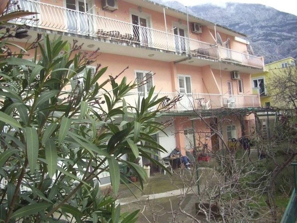 Apartments Jela