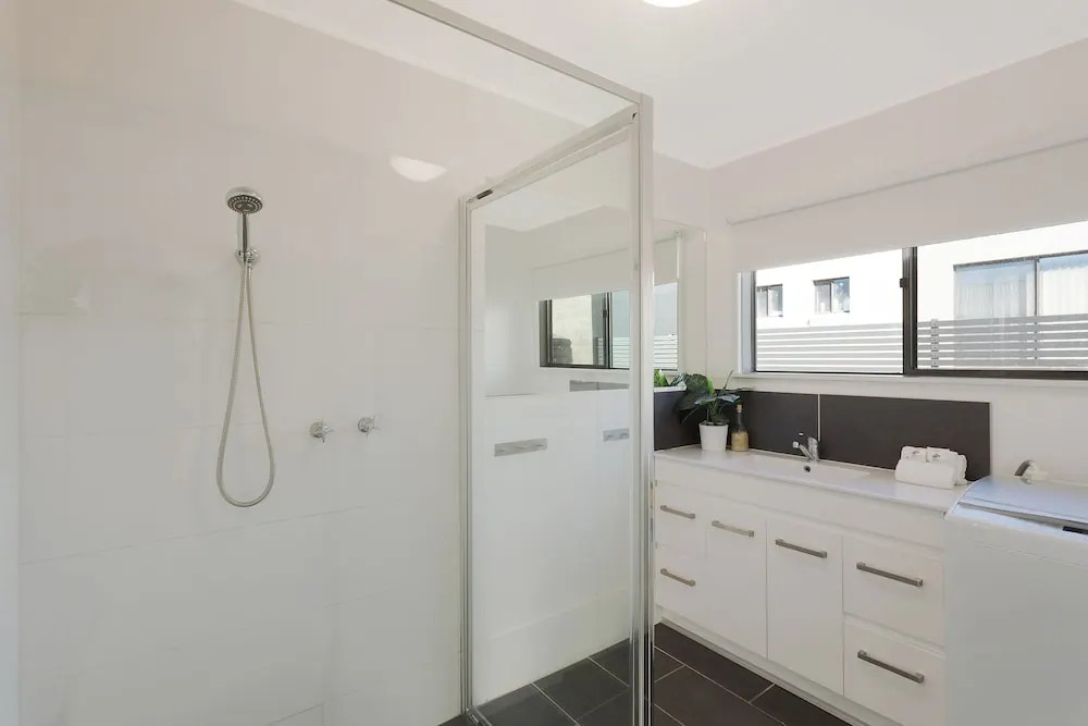 Bungo Beach House Pet Friendly House